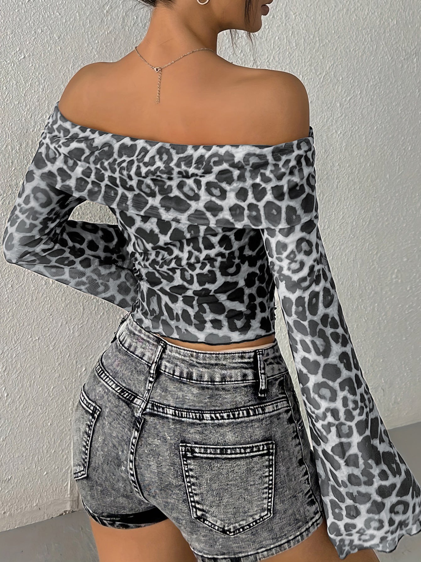 Women's Off-Shoulder Leopard Print Long Sleeve Top - Image 3